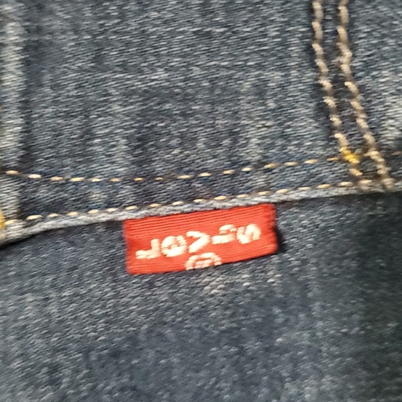 Levi's Jeans Womens Size 26 Size 2 Blue 711 Skinny with Gold Stitching - Picture 9 of 10